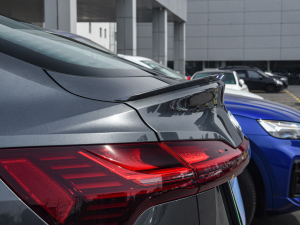 2022Sportback 55 quattro x ^