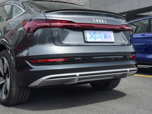 2022Sportback 55 quattro x ^