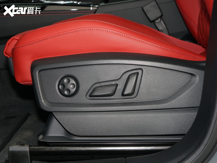 2022?yun)WSQ5 3.0 TFSI quattro