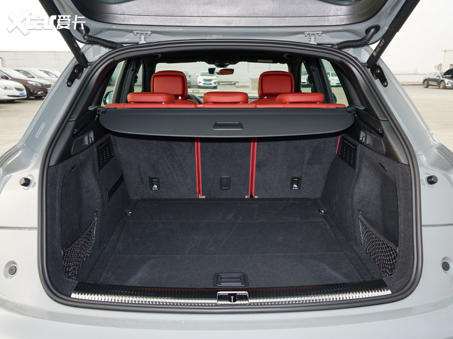 2022��W��SQ5 3.0 TFSI quattro