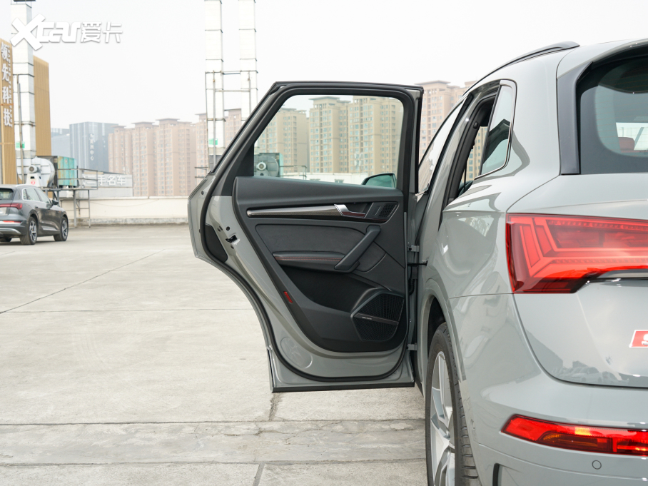 2022��W��SQ5 3.0 TFSI quattro