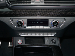 20223.0 TFSI quattro {{