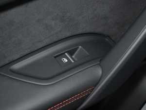 20223.0 TFSI quattro ܇ƅ^