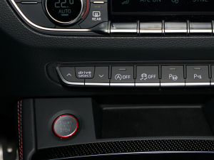 20223.0 TFSI quattro п؅^