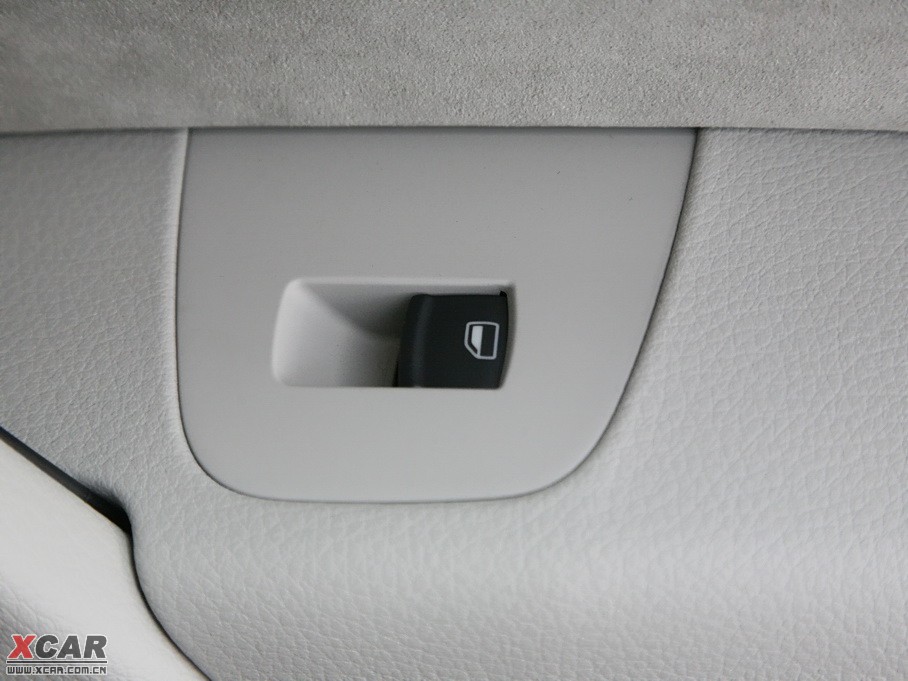 2010?yun)WQ7 3.6 FSI quattro A