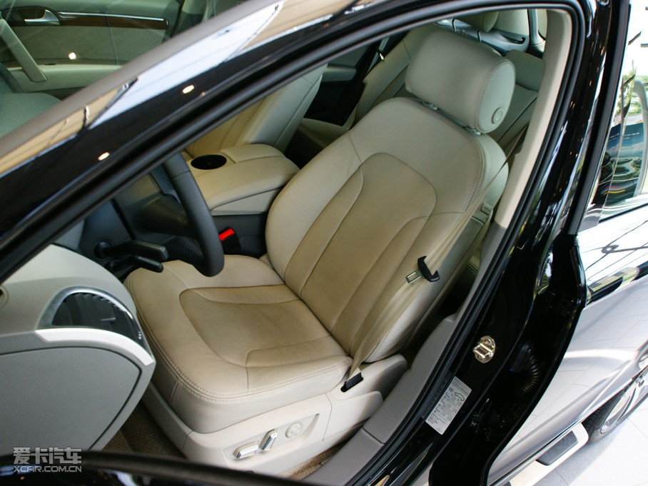 2010WQ7 3.6 FSI quattro g