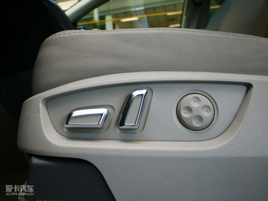 2010?yun)WQ7 3.6 FSI quattro g(sh)