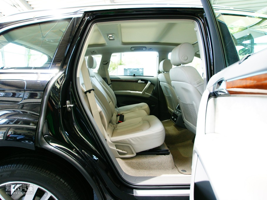 2010WQ7 3.6 FSI quattro g