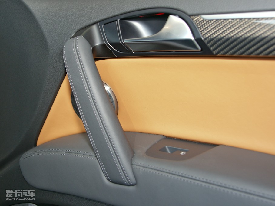 2010?yun)WQ7 6.0TDI V12 Ş