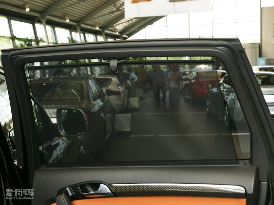 2010?yun)WQ7 6.0TDI V12 Ş