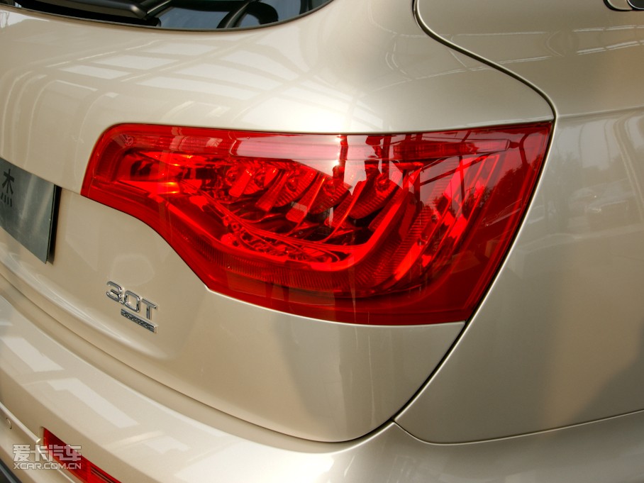 2011?yun)WQ7 3.0TFSI ͸߹ʰ