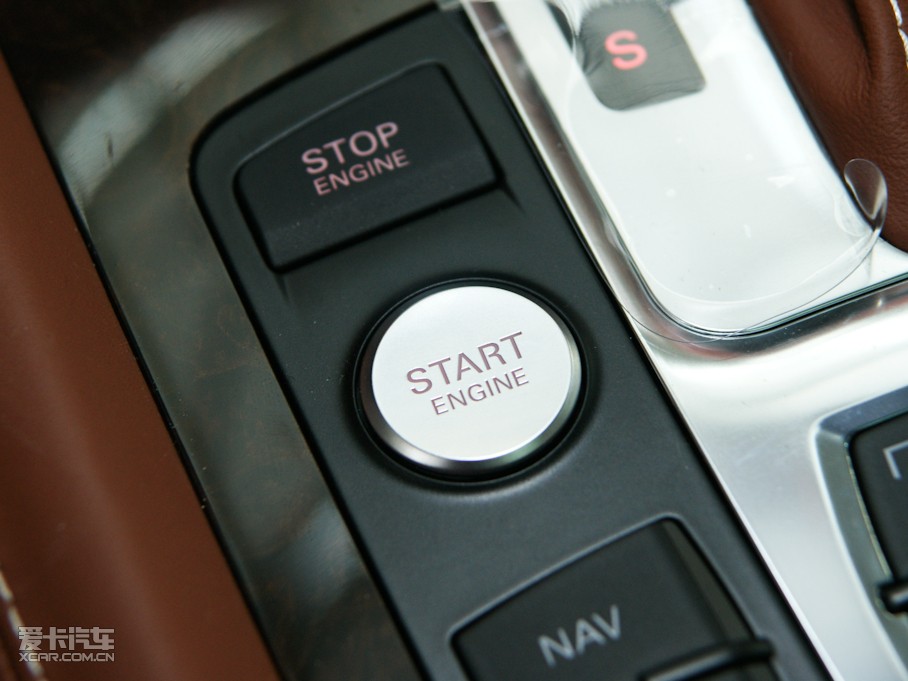 2011?yun)WQ7 3.0TFSI ͸߹ʰ