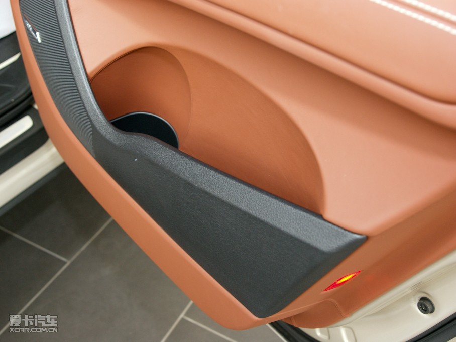 2011?yun)WQ7 3.0TFSI ͸߹ʰ