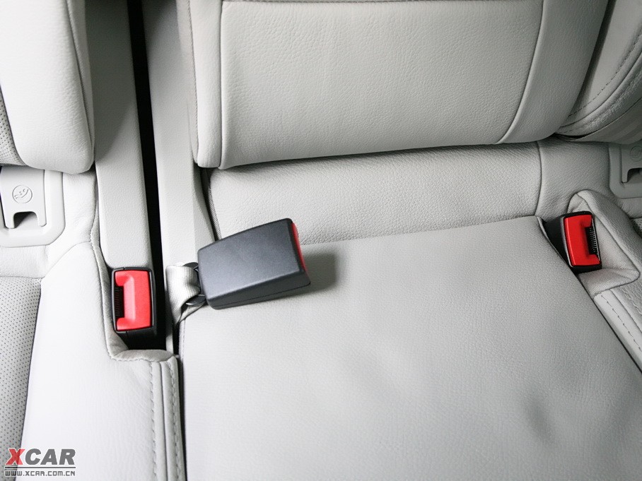 2010WQ7 3.6 FSI quattro A