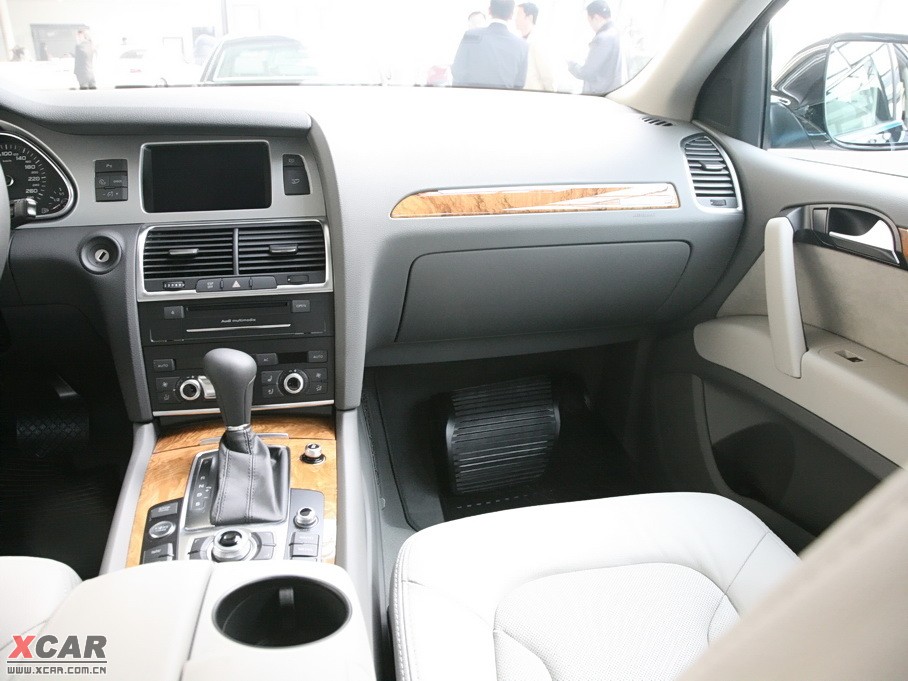 2010WQ7 3.6 FSI quattro A