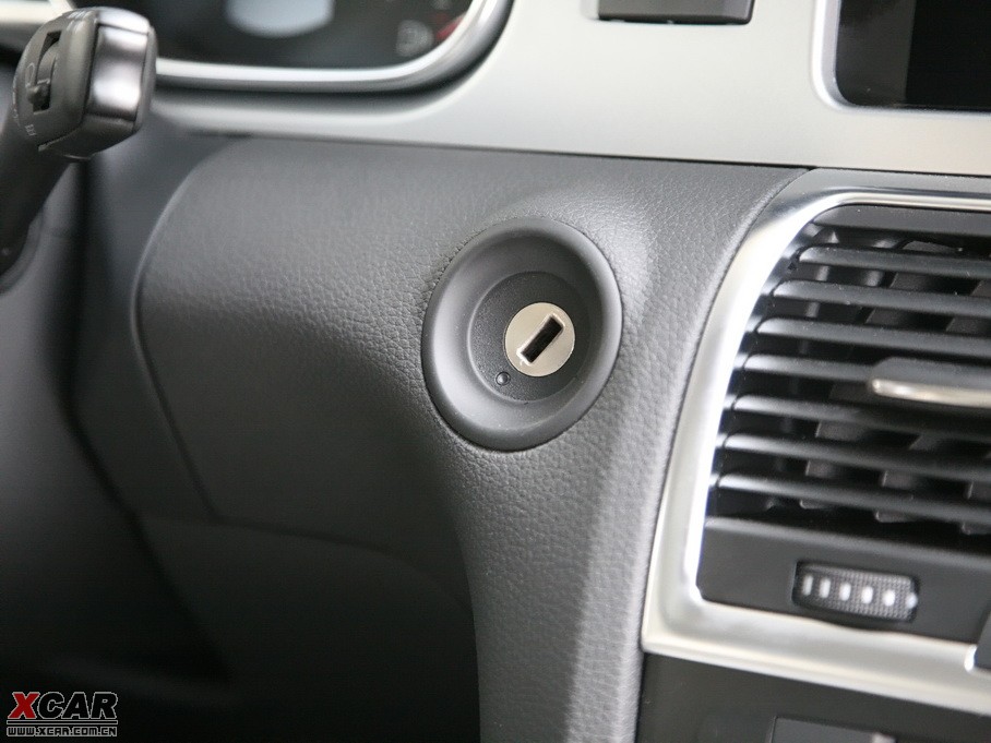 2010WQ7 3.6 FSI quattro A