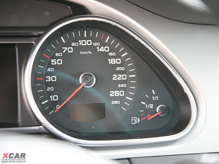 2010WQ7 3.6 FSI quattro A