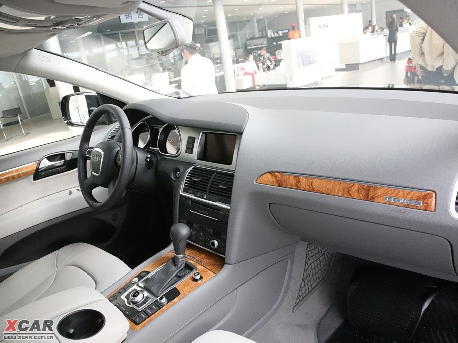 2010WQ7 3.6 FSI quattro A