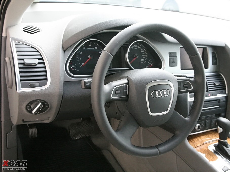 2010WQ7 3.6 FSI quattro A