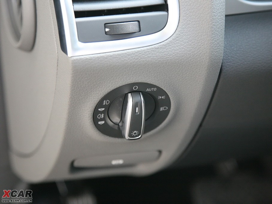 2010WQ7 3.6 FSI quattro A