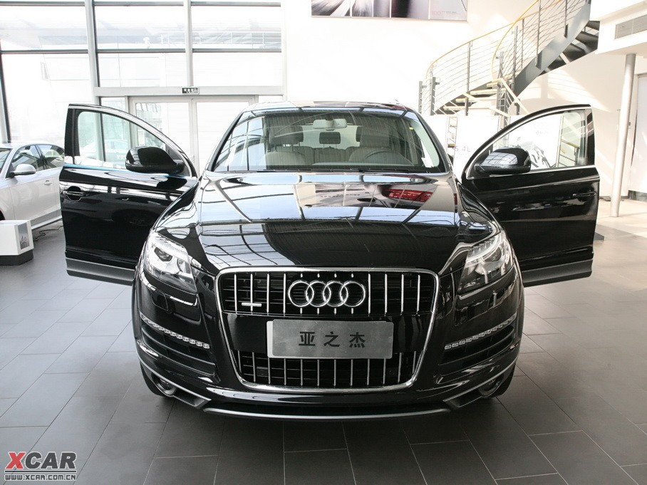 2010WQ7 3.6 FSI quattro A