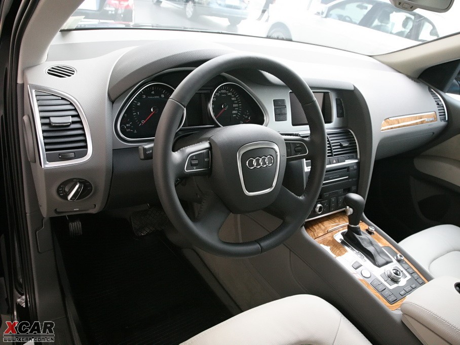 2010WQ7 3.6 FSI quattro A