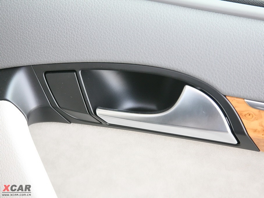 2010WQ7 3.6 FSI quattro A