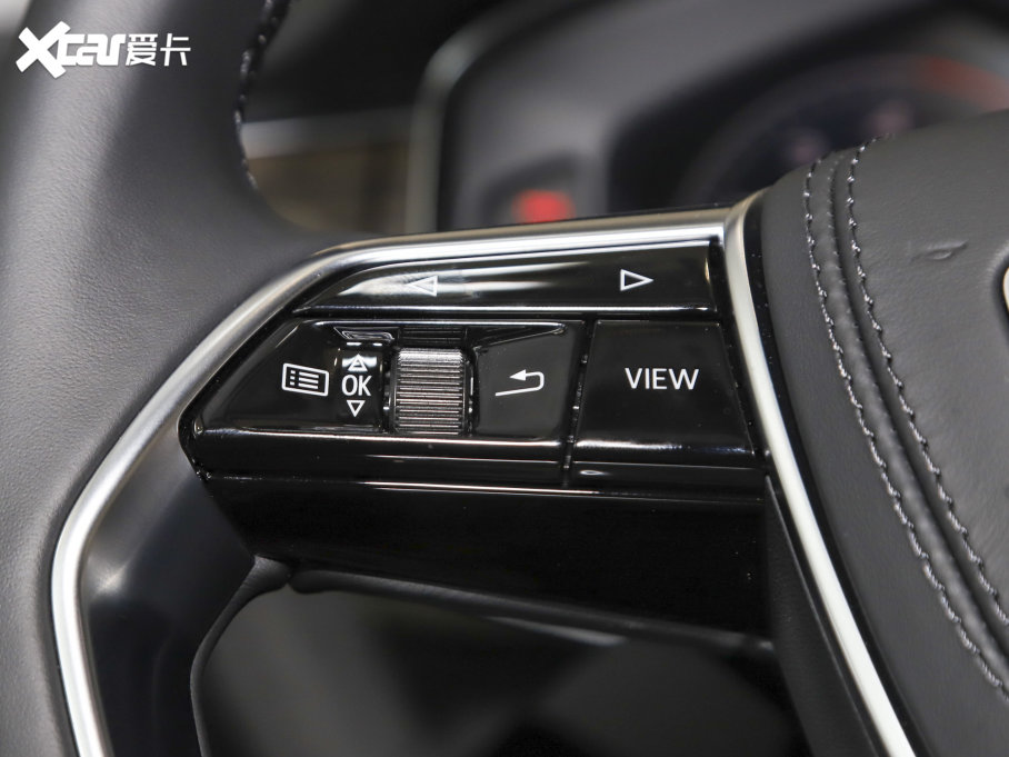 2023WA8 A8L 55 TFSI quattro Ş