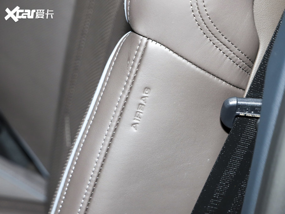 2023WA8 A8L 55 TFSI quattro Ş