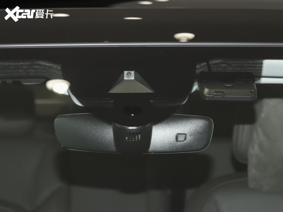 2023WA8 A8L 45 TFSI quattro A