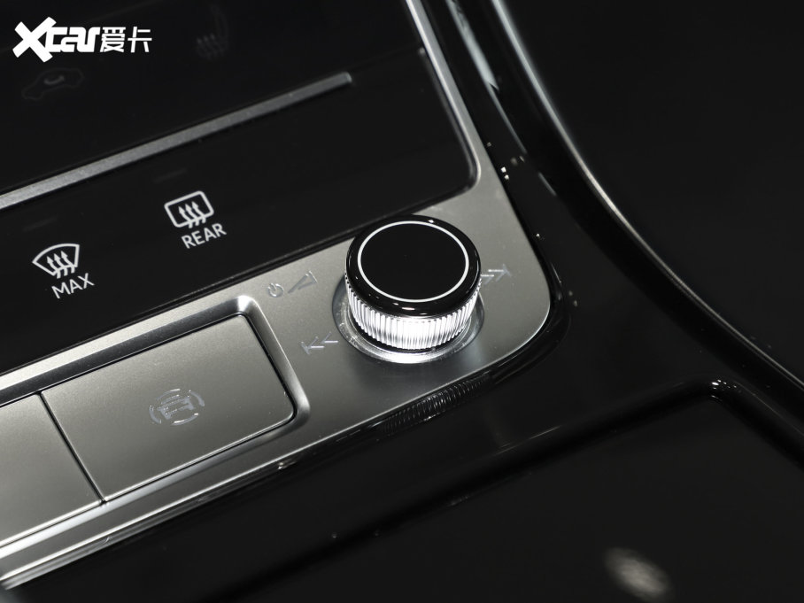 2023WA8 A8L 45 TFSI quattro A