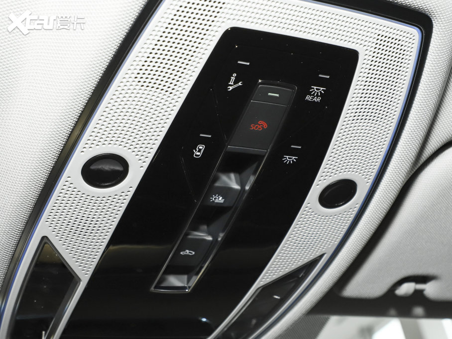 2023WA8 A8L 45 TFSI quattro A