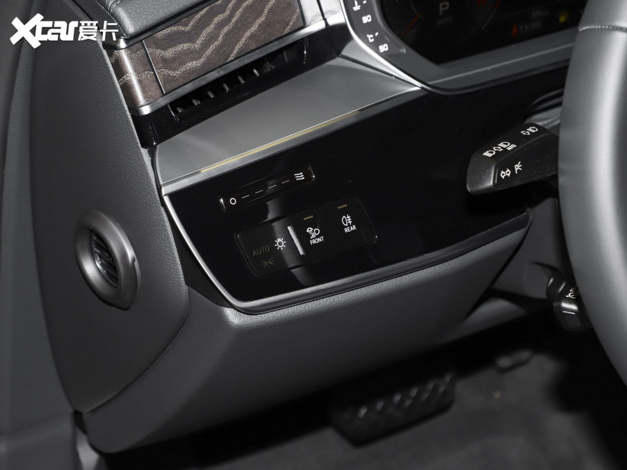 2023WA8 A8L 45 TFSI quattro A