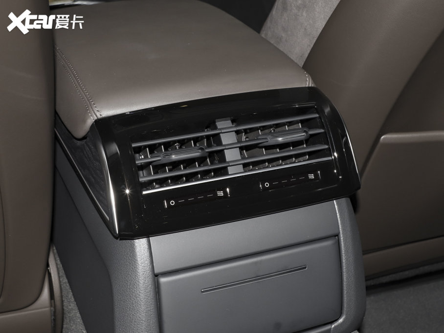 2023WA8 A8L 45 TFSI quattro A