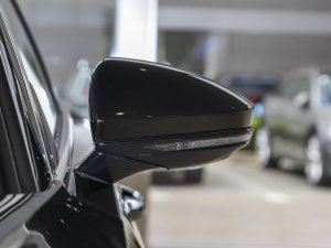 2023A8L 55 TFSI quattro Ş ^