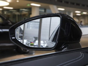 2023A8L 55 TFSI quattro Ş ^