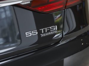 2023A8L 55 TFSI quattro Ş ^