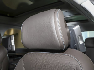 2023A8L 55 TFSI quattro Ş g