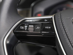 2023A(y)8L 55 TFSI quattro Ş п؅^(q)