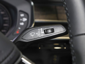 2023A(y)8L 55 TFSI quattro Ş п؅^(q)