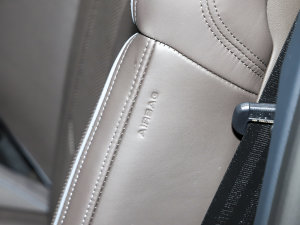 2023A8L 55 TFSI quattro Ş п؅^