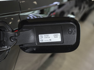 2023A(y)8L 45 TFSI quattro A (x)(ji)^