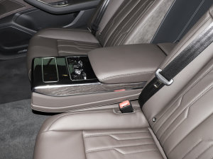 2023A8L 45 TFSI quattro A 