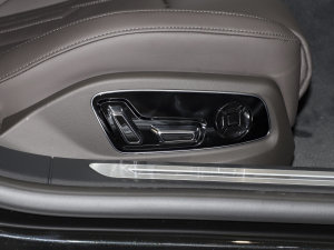 2023A8L 45 TFSI quattro A g