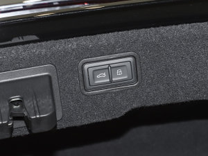 2023A8L 45 TFSI quattro A g