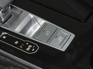 2023A(y)8L 45 TFSI quattro A v܇Ƅ(dng)