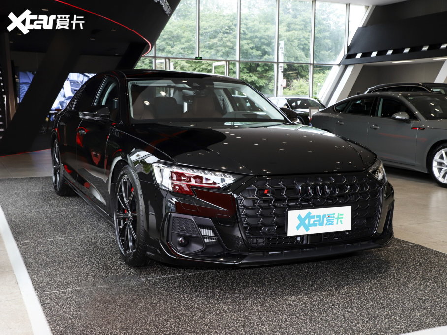 2023WS8 S8L 4.0TFSI quattro