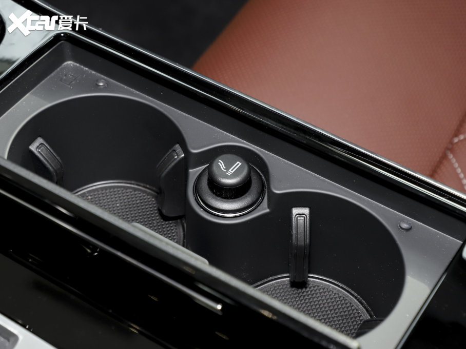 2023WS8 S8L 4.0TFSI quattro