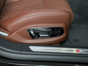 2023S8L 4.0TFSI quattro g