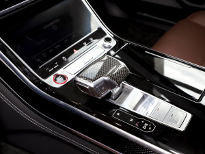 2023S8L 4.0TFSI quattro QU